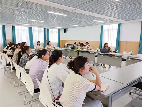 創(chuàng)新鄉(xiāng)村振興幼教幫扶模式，助推屏山學(xué)前教育高質(zhì)量發(fā)展